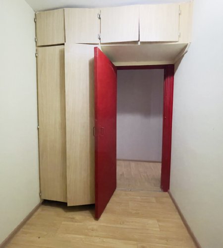 Продается комната в 2х-комн. кв.