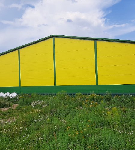 продается база