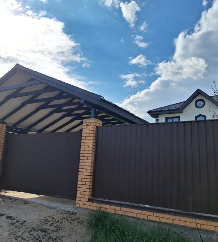 Дом 136 м.кв. на участке 6 соток