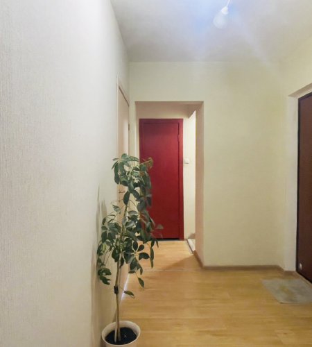 Продается комната в 2х-комн. кв.
