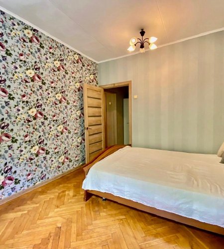 Продам 2-к. квартиру