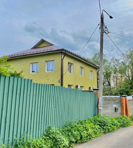Продается дом с участком