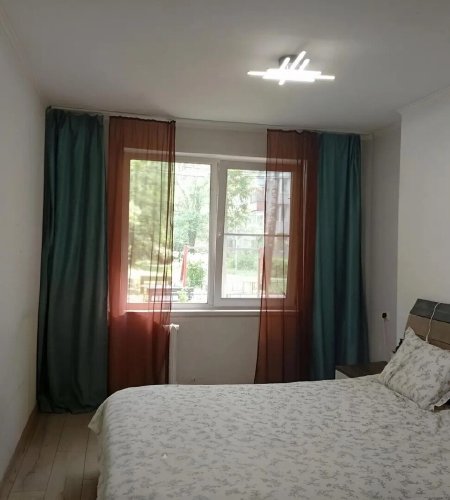 Продается 3ком. квартира в центре