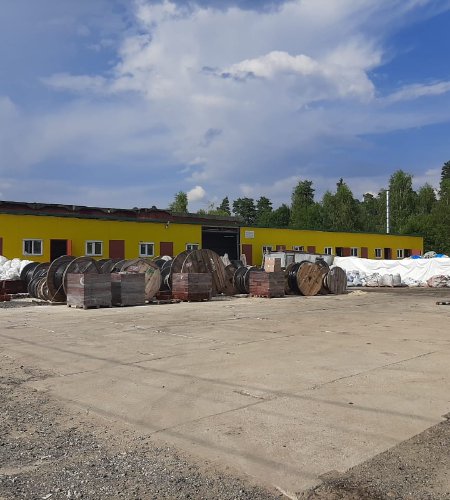 продается база