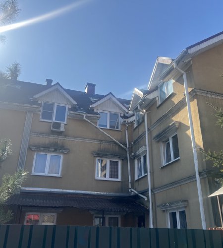 Студия,Медвежьи озера,Садовая 45А